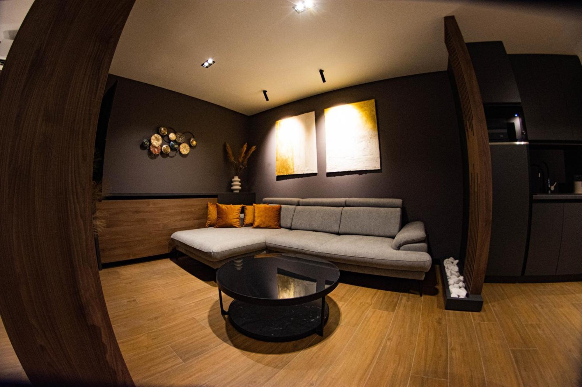 Kristall Premium Apartment *